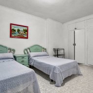Reventa - Apartamentos -
Torrevieja - Playa de los Locos