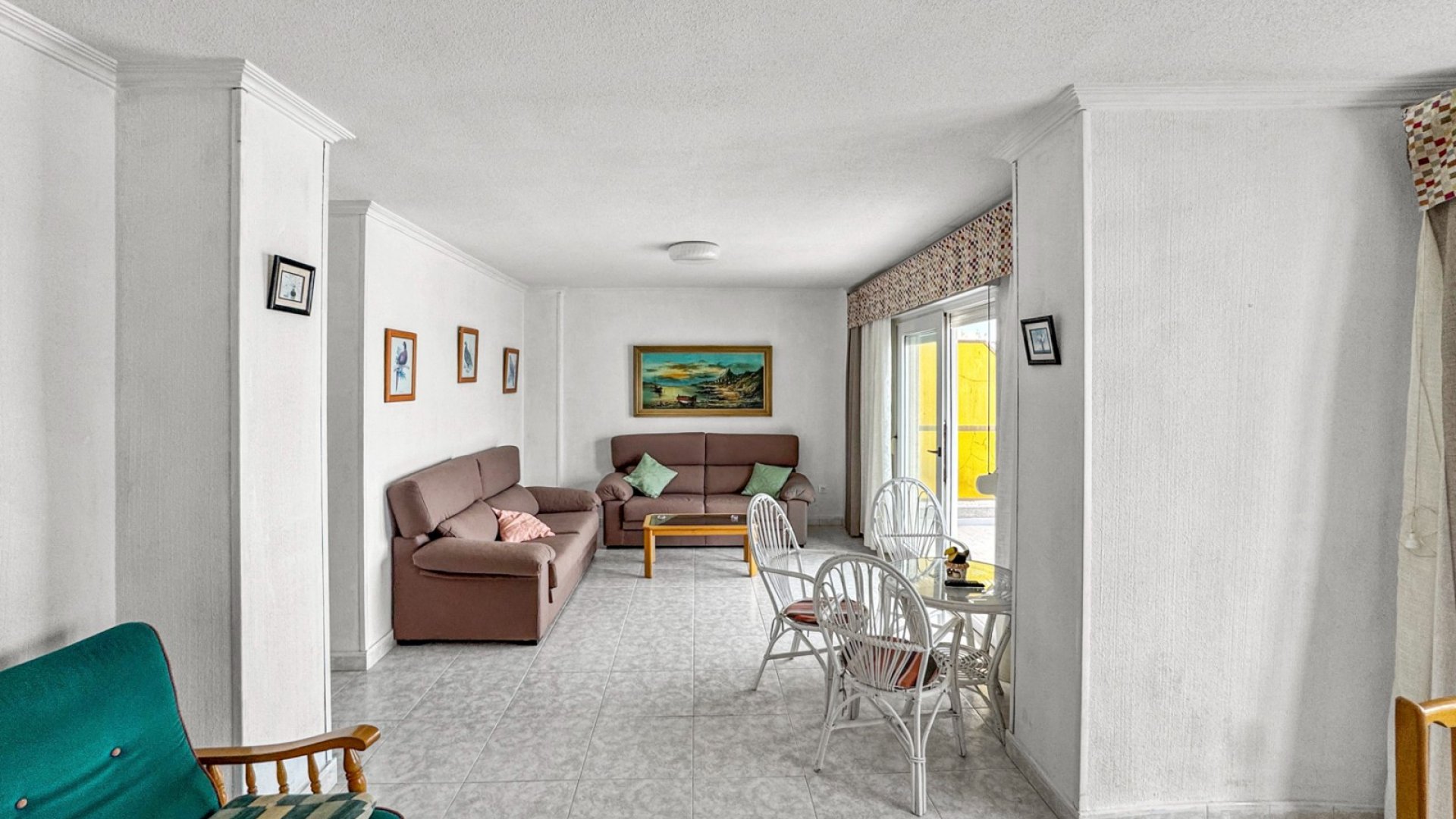 Reventa - Apartamentos -
Torrevieja - Playa de los Locos