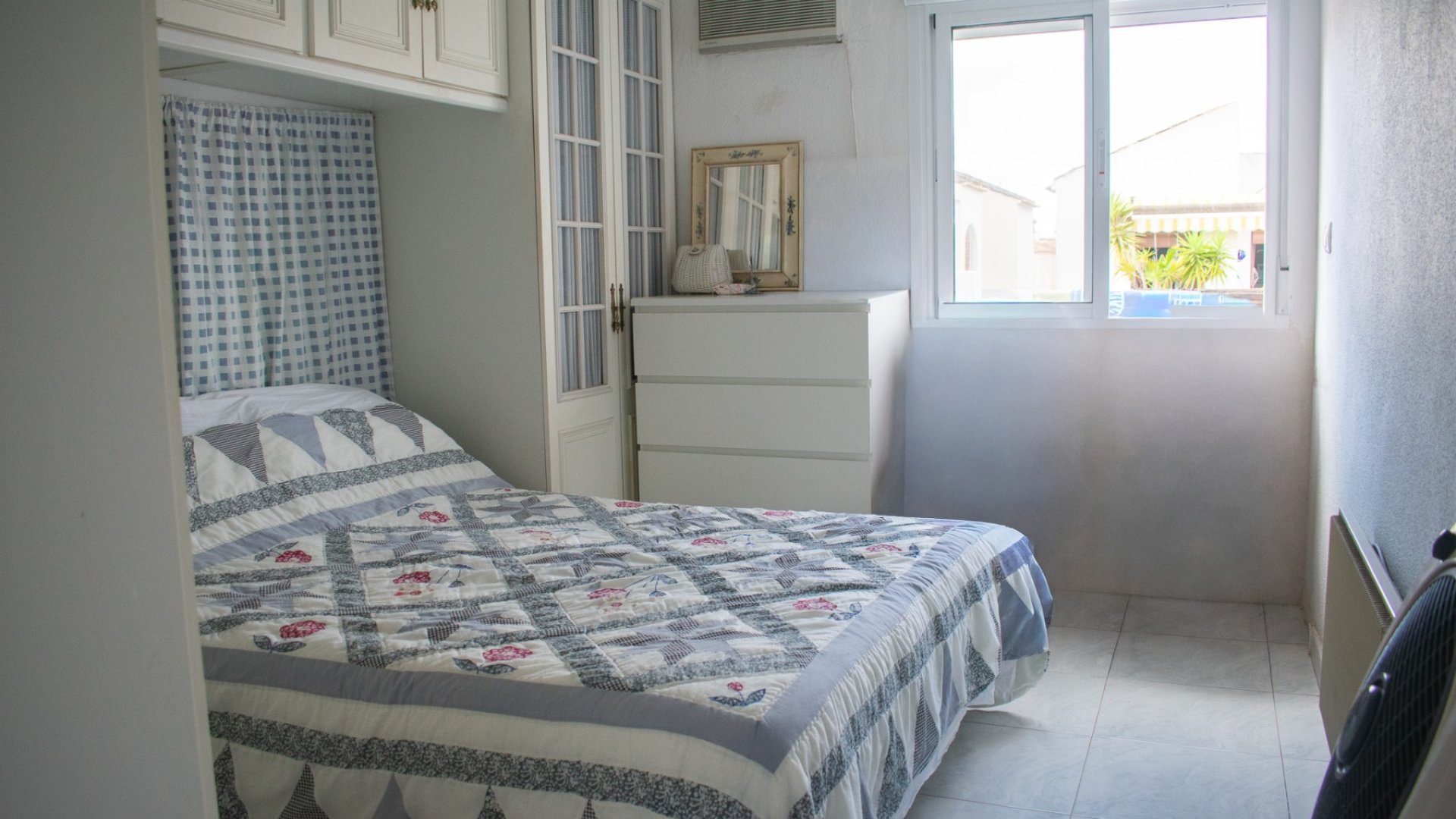 Reventa - Apartamentos -
Torrevieja - Playa de los Naufragos