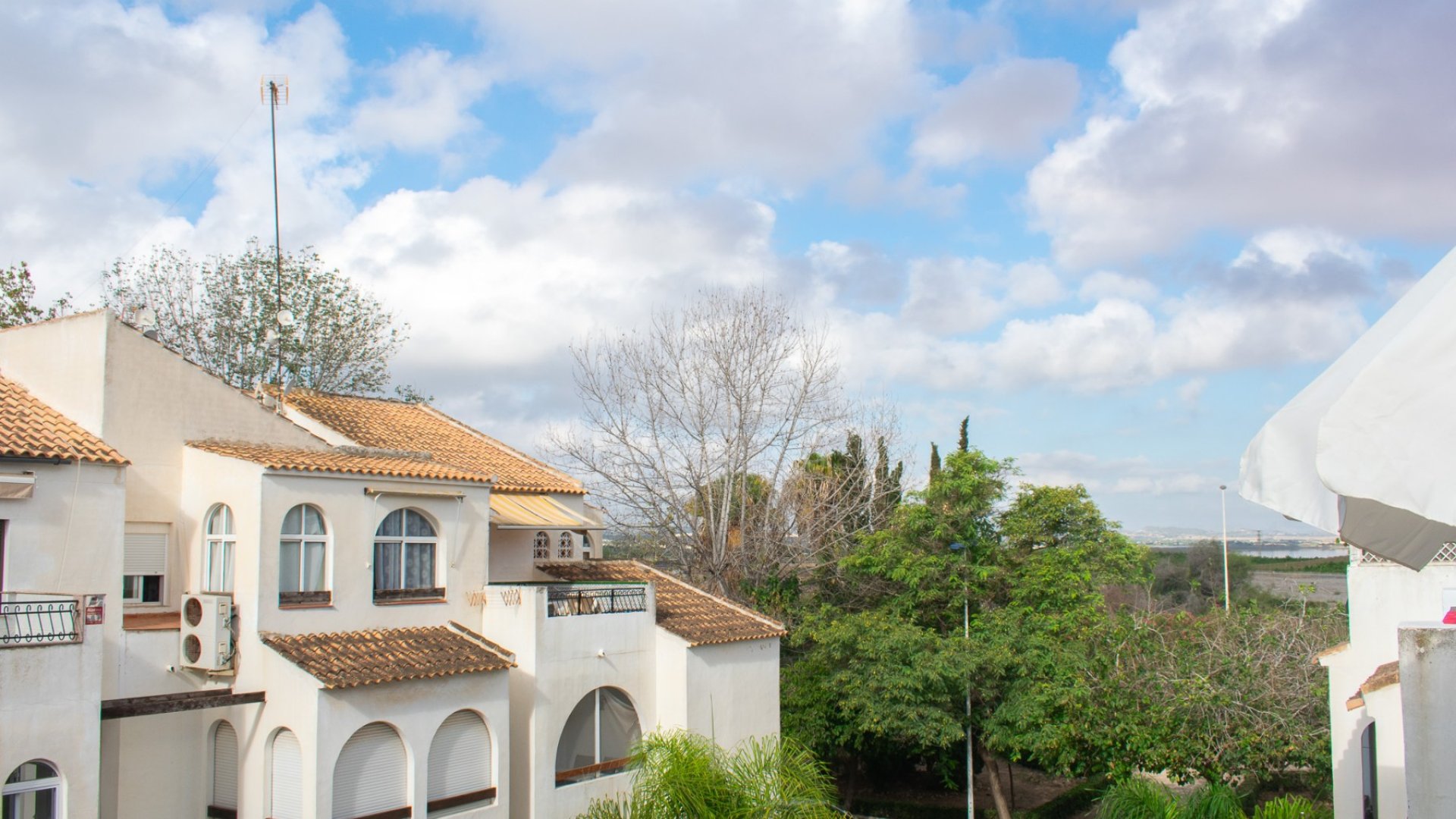 Reventa - Apartamentos -
Torrevieja - Playa de los Naufragos