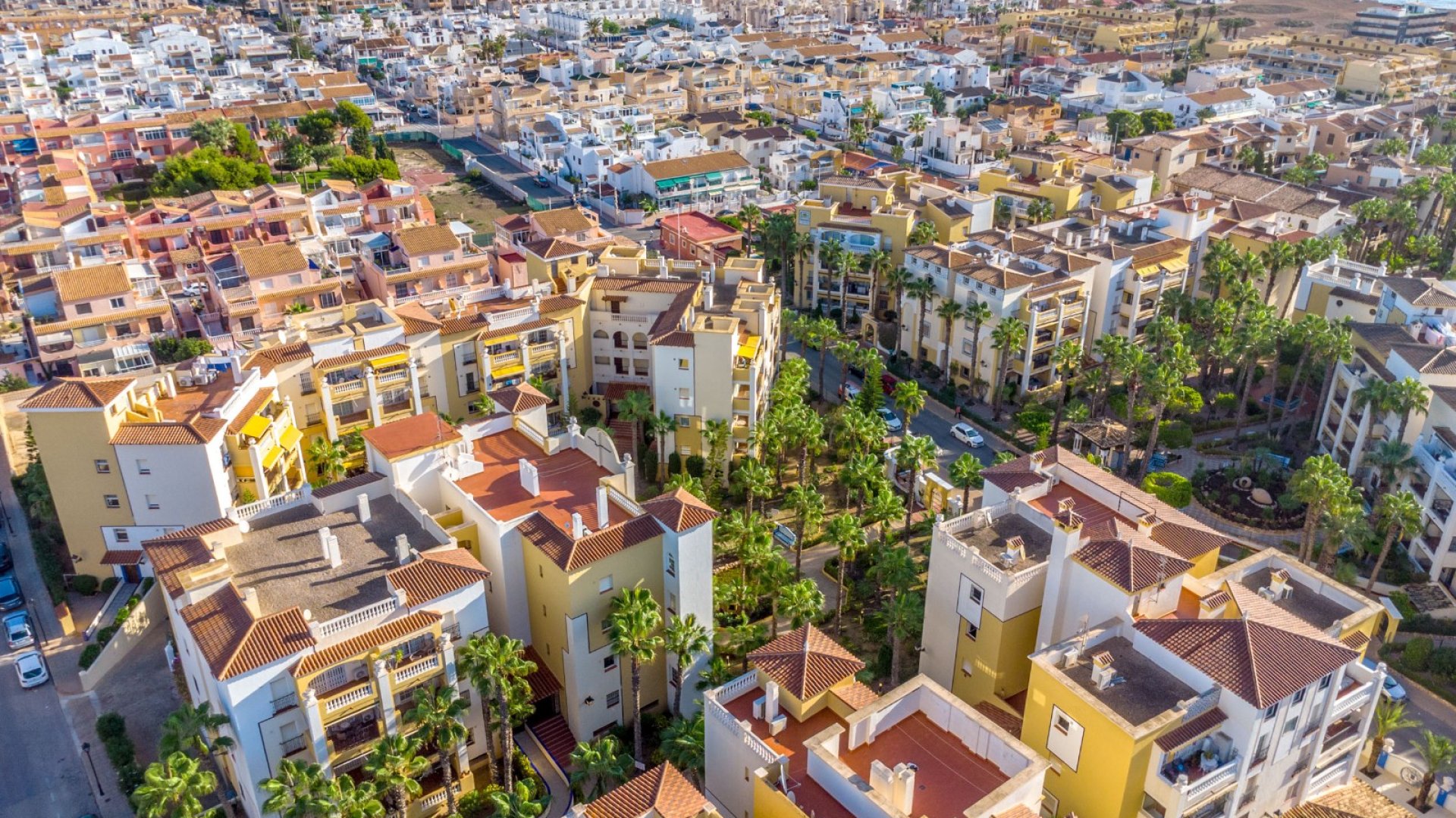 Reventa - Apartamentos -
Torrevieja - Playa del Cura