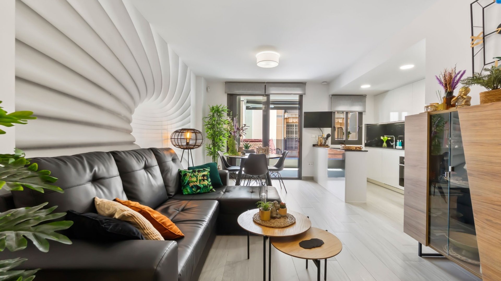 Reventa - Apartamentos -
Torrevieja - Playa del Cura