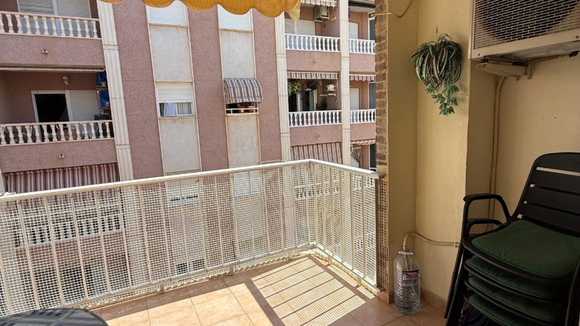 Reventa - Apartamentos -
Torrevieja - Playa del Cura