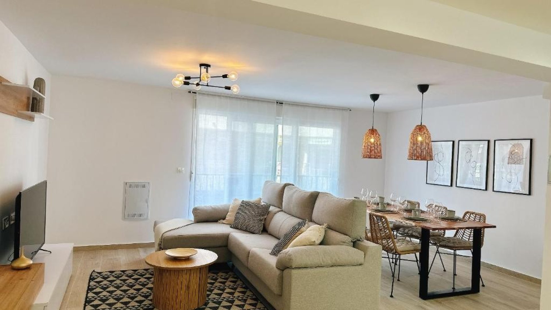 Reventa - Apartamentos -
Torrevieja - Playa del Cura