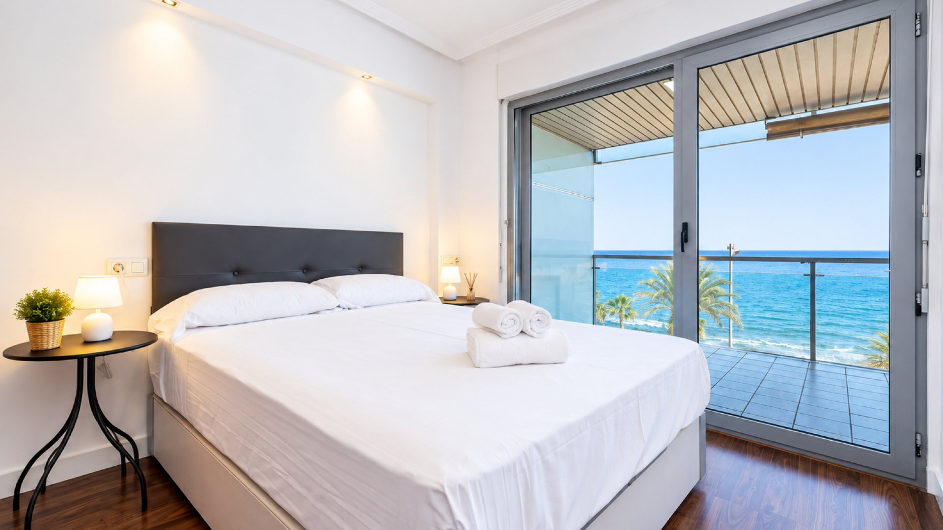 Reventa - Apartamentos -
Torrevieja - Playa del Cura