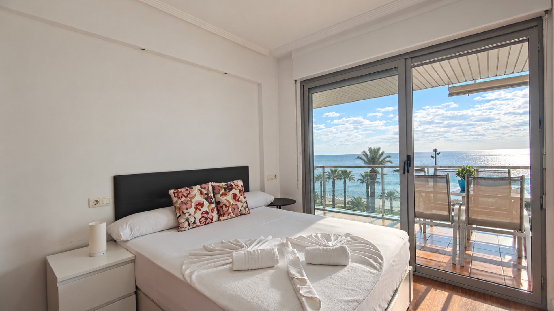Reventa - Apartamentos -
Torrevieja - Playa del Cura