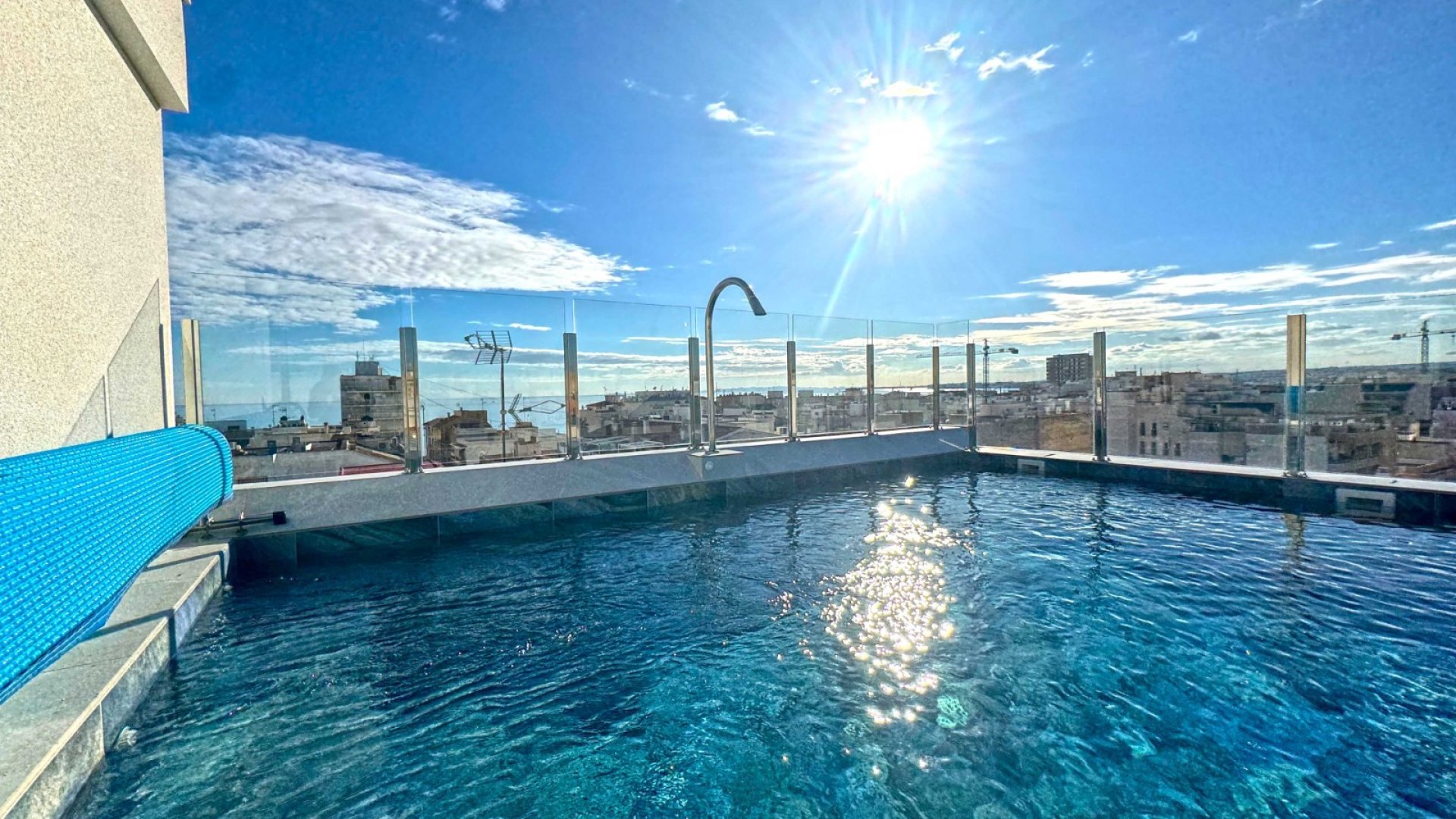 Reventa - Apartamentos -
Torrevieja - Playa del Cura