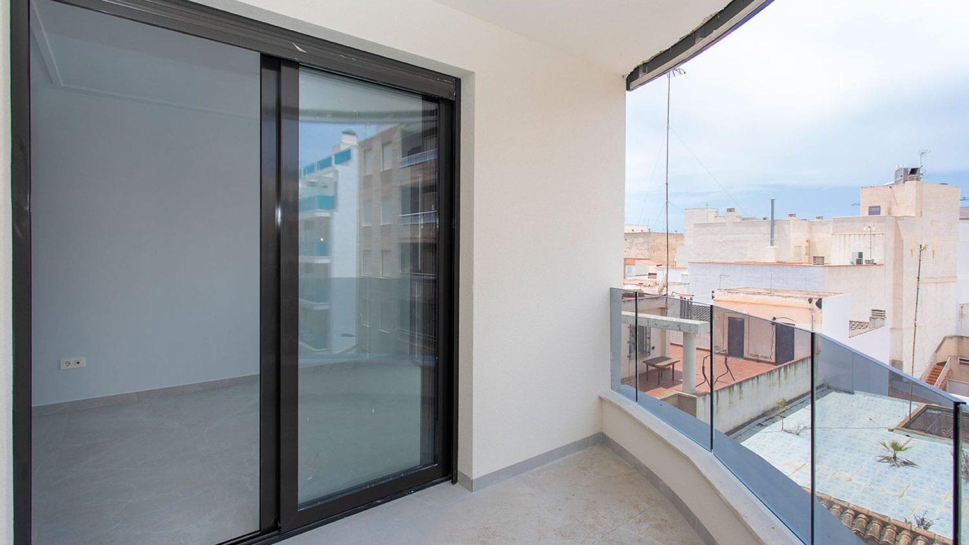 Reventa - Apartamentos -
Torrevieja - Playa del Cura