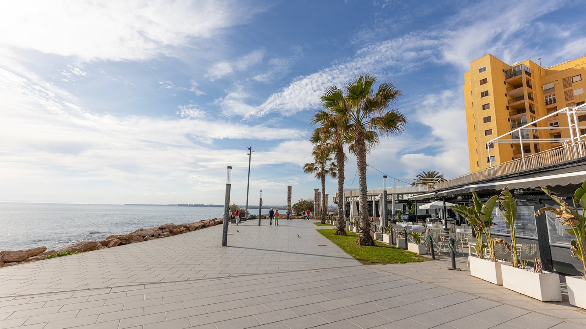 Reventa - Apartamentos -
Torrevieja - Playa del Cura