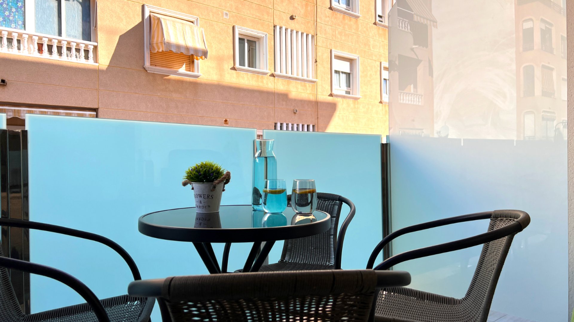 Reventa - Apartamentos -
Torrevieja - Playa del Cura