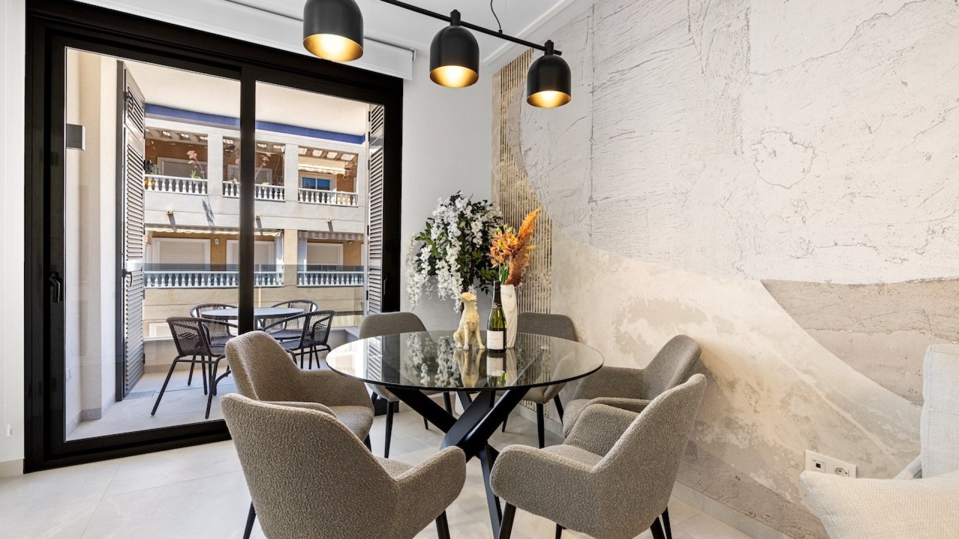 Reventa - Apartamentos -
Torrevieja - Playa del Cura