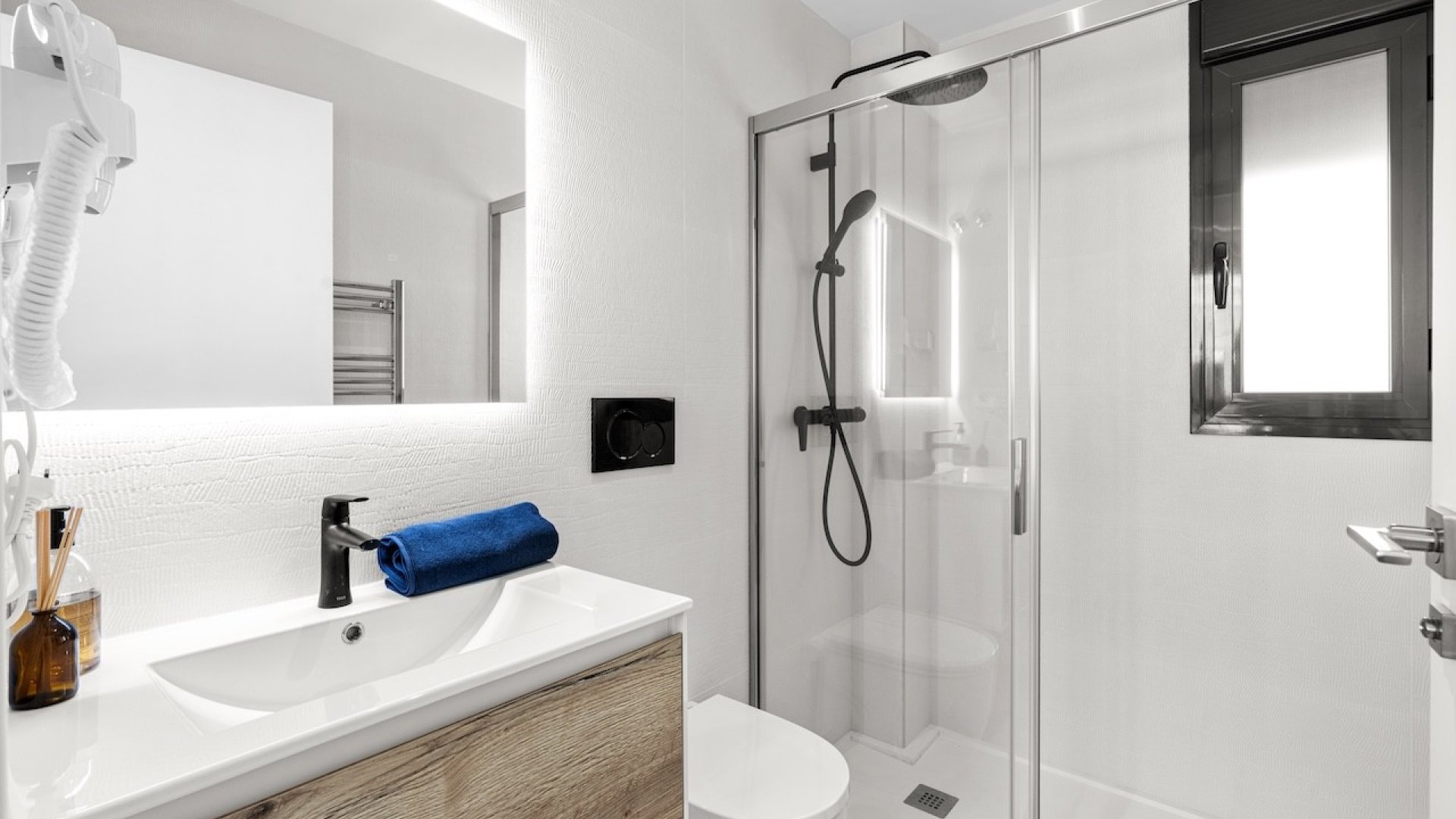 Reventa - Apartamentos -
Torrevieja - Playa del Cura