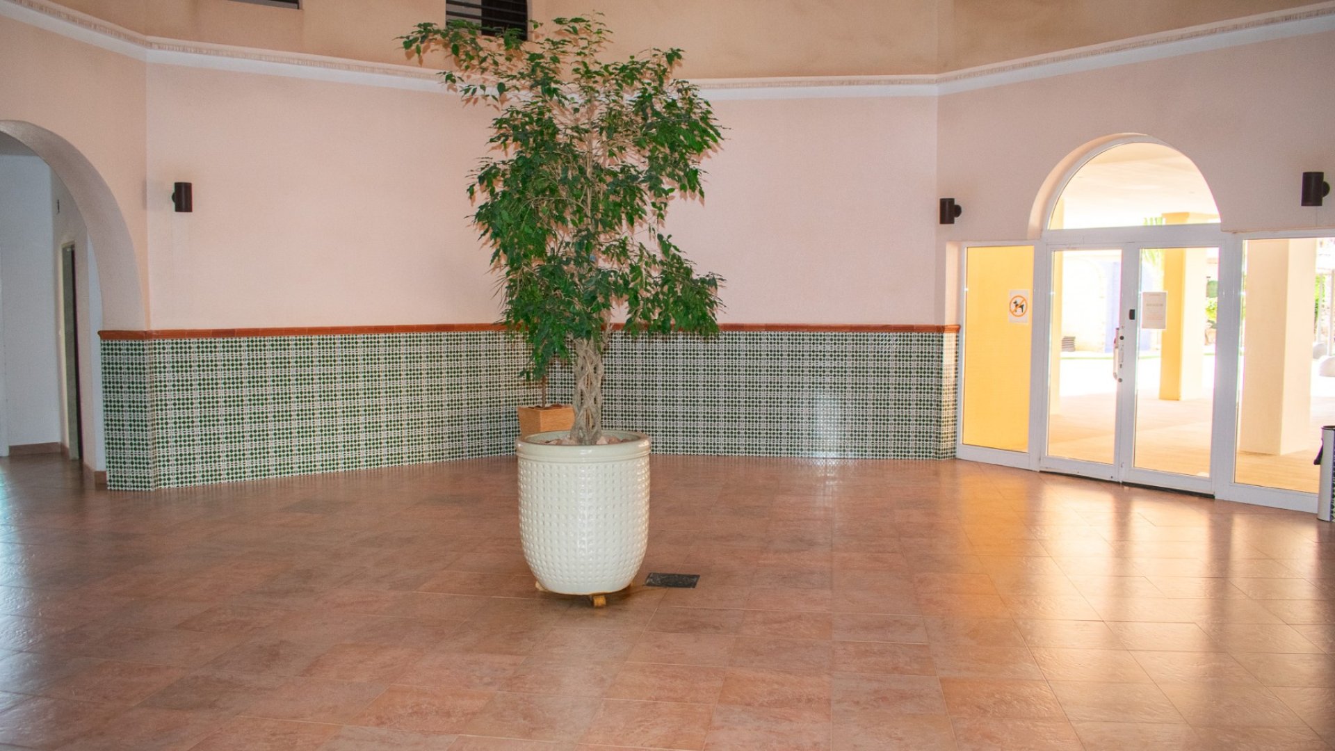 Reventa - Apartamentos -
Torrevieja - Playa Los Locos