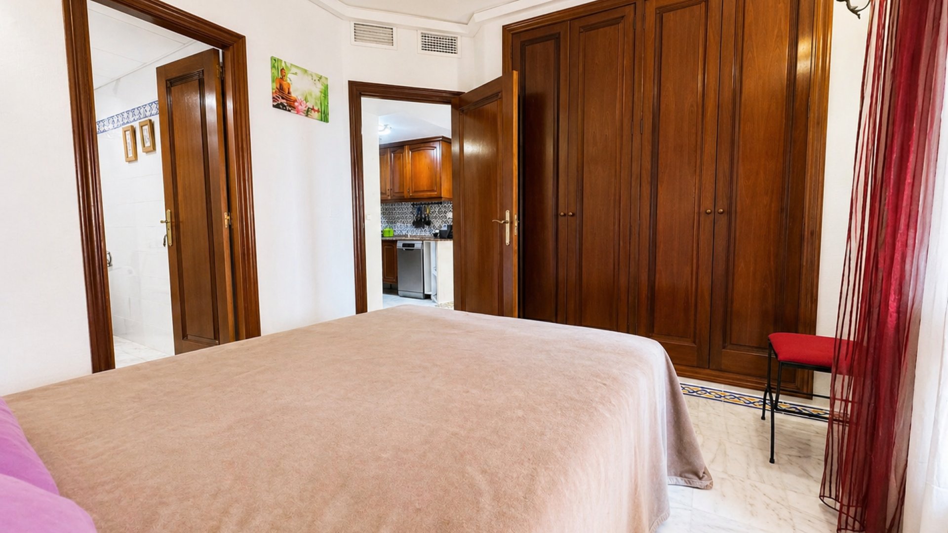 Reventa - Apartamentos -
Torrevieja - Playa Los Locos