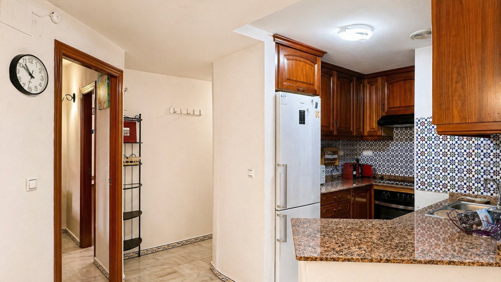 Reventa - Apartamentos -
Torrevieja - Playa Los Locos