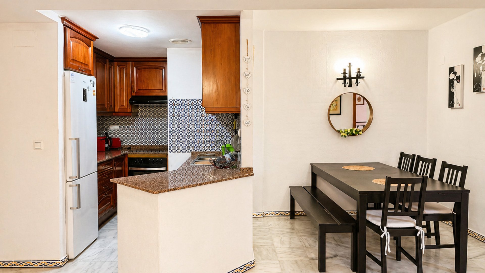 Reventa - Apartamentos -
Torrevieja - Playa Los Locos