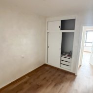 Reventa - Apartamentos -
Torrevieja - Playa Los Locos
