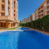 Reventa - Apartamentos -
Torrevieja - Playa Los Locos