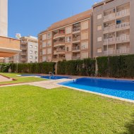 Reventa - Apartamentos -
Torrevieja - Playa Los Locos