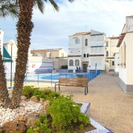 Reventa - Apartamentos -
Torrevieja - Playa Los Naufragos