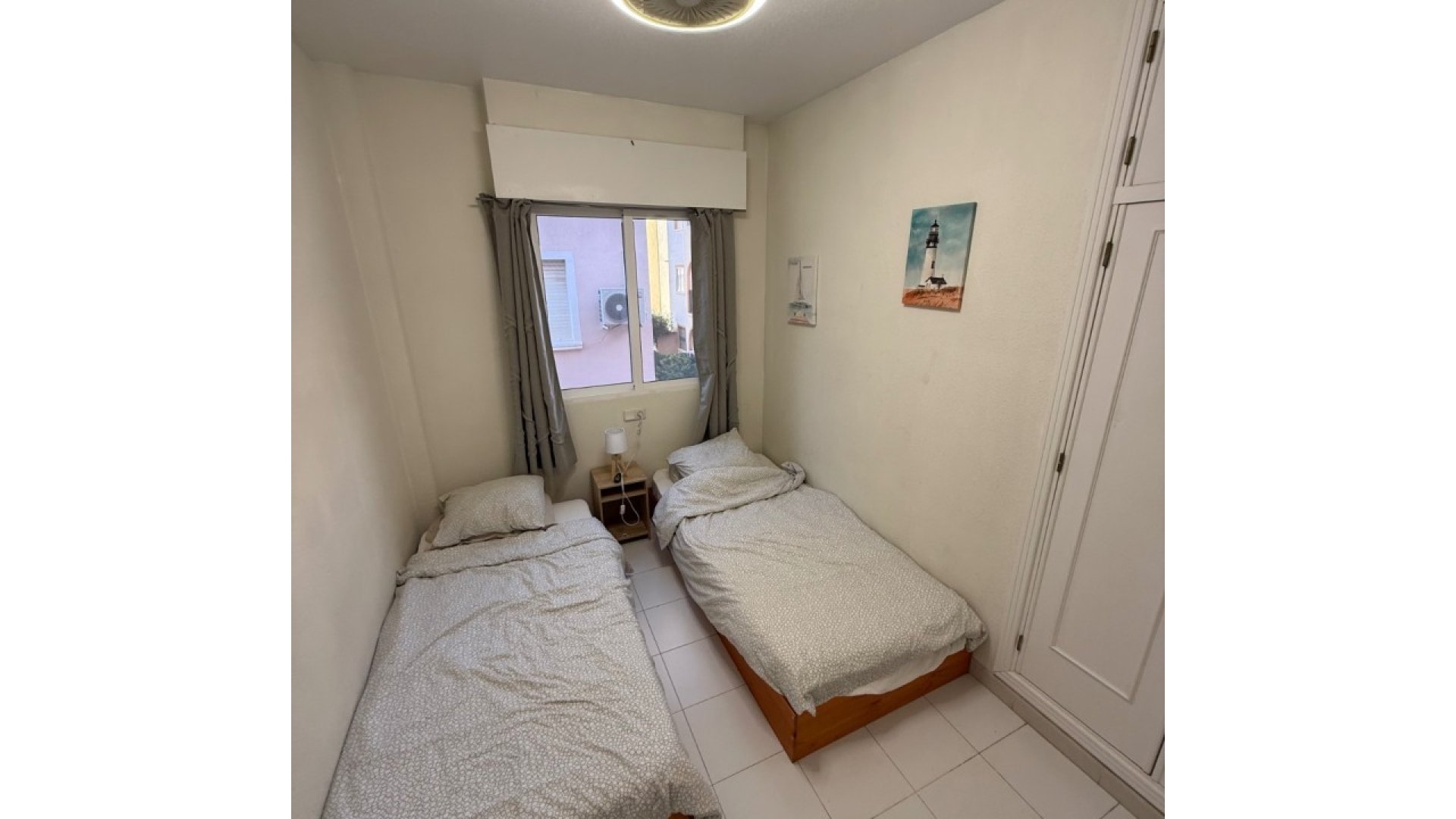 Reventa - Apartamentos -
Torrevieja - Playa Los Naufragos