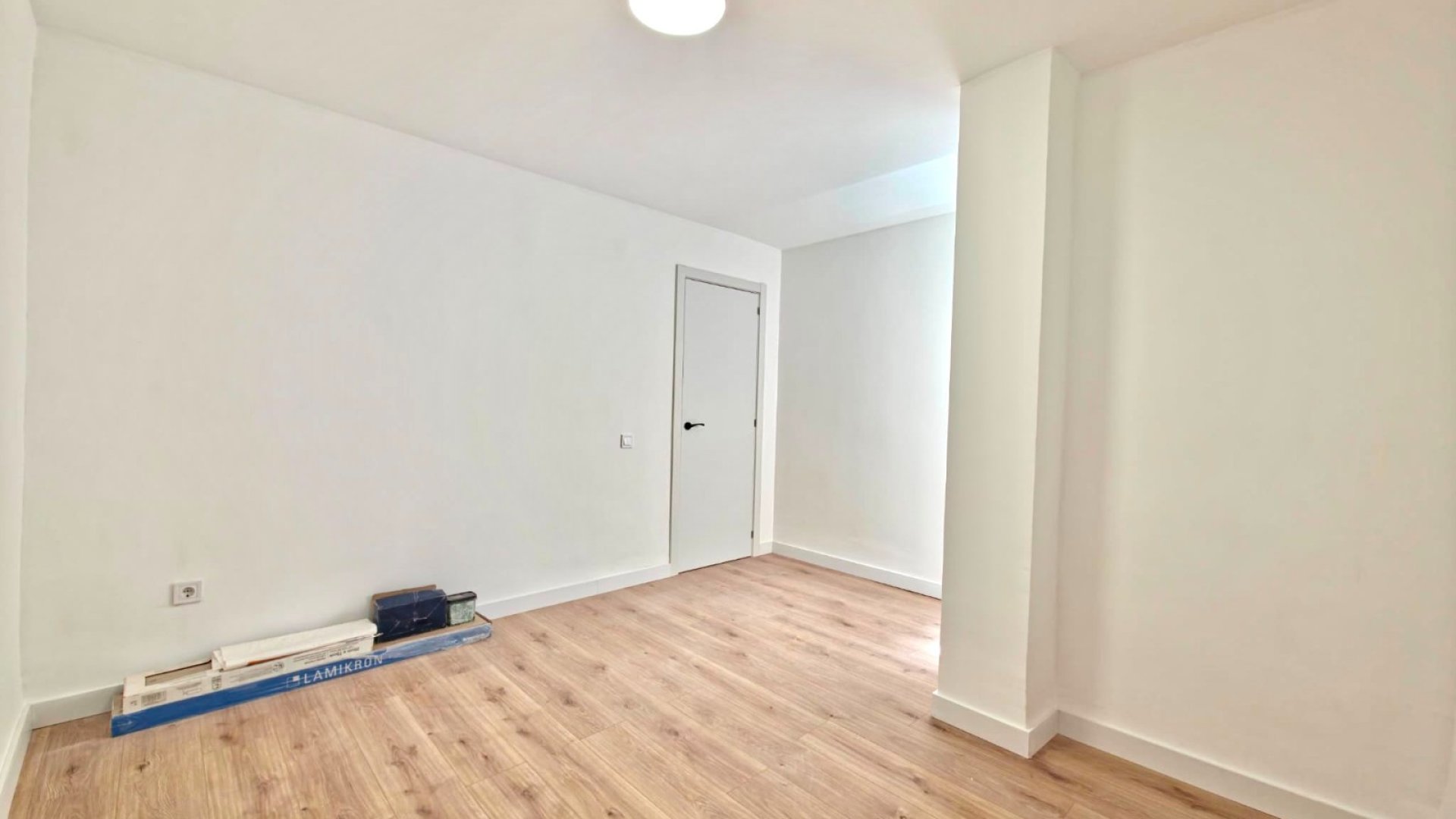 Reventa - Apartamentos -
Torrevieja - Playa Los Naufragos