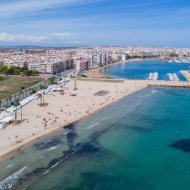 Reventa - Apartamentos -
Torrevieja - Playa Los Naufragos