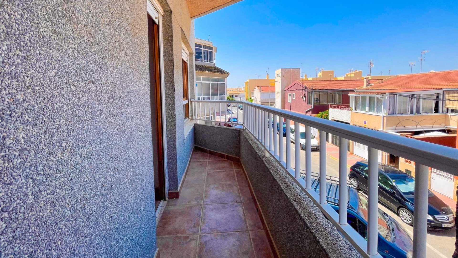 Reventa - Apartamentos -
Torrevieja - Playa Los Naufragos
