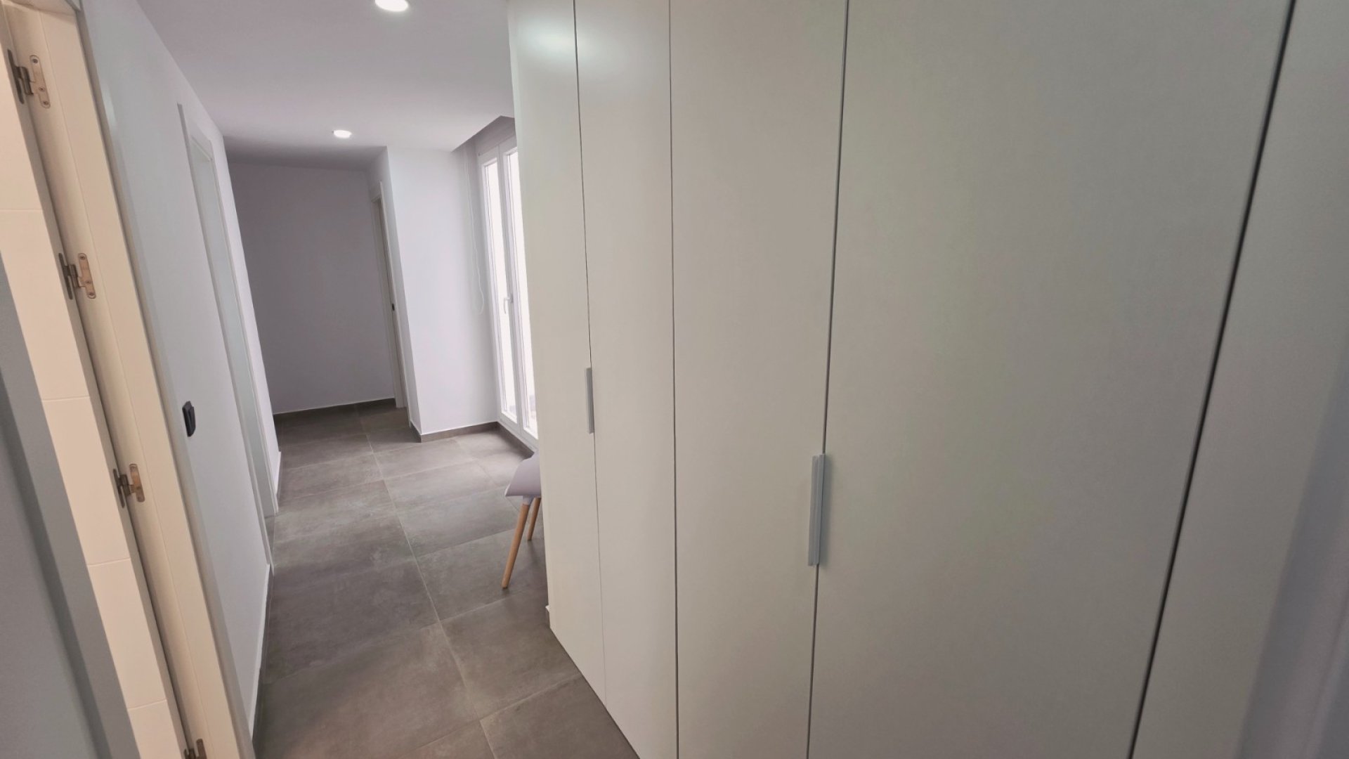 Reventa - Apartamentos -
Torrevieja - Puerto