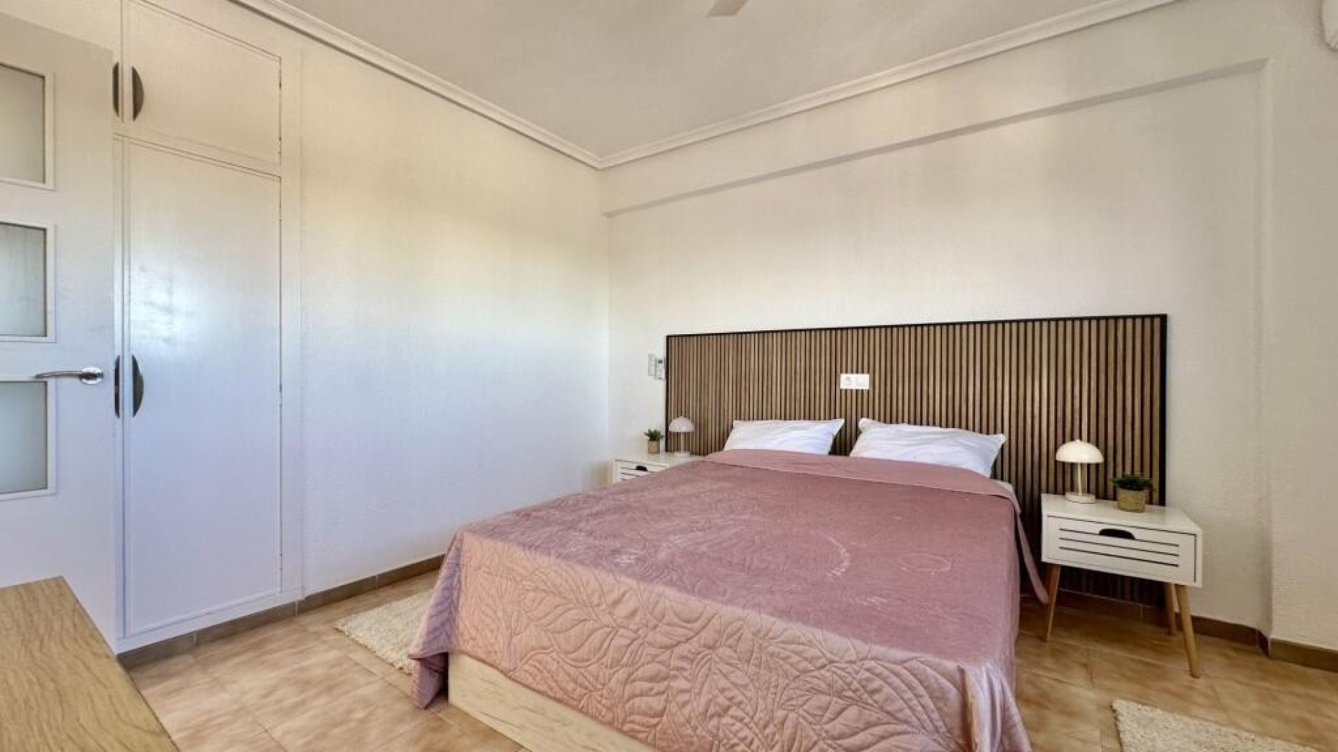 Reventa - Apartamentos -
Torrevieja - Punta Prima