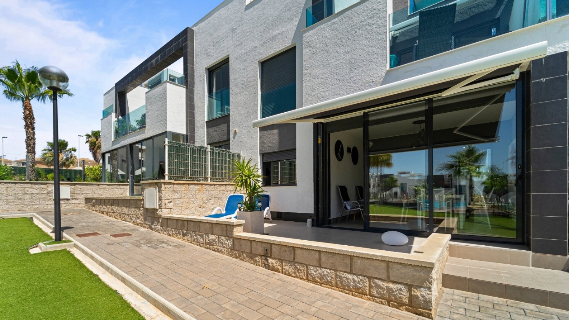 Reventa - Apartamentos -
Torrevieja - Punta Prima