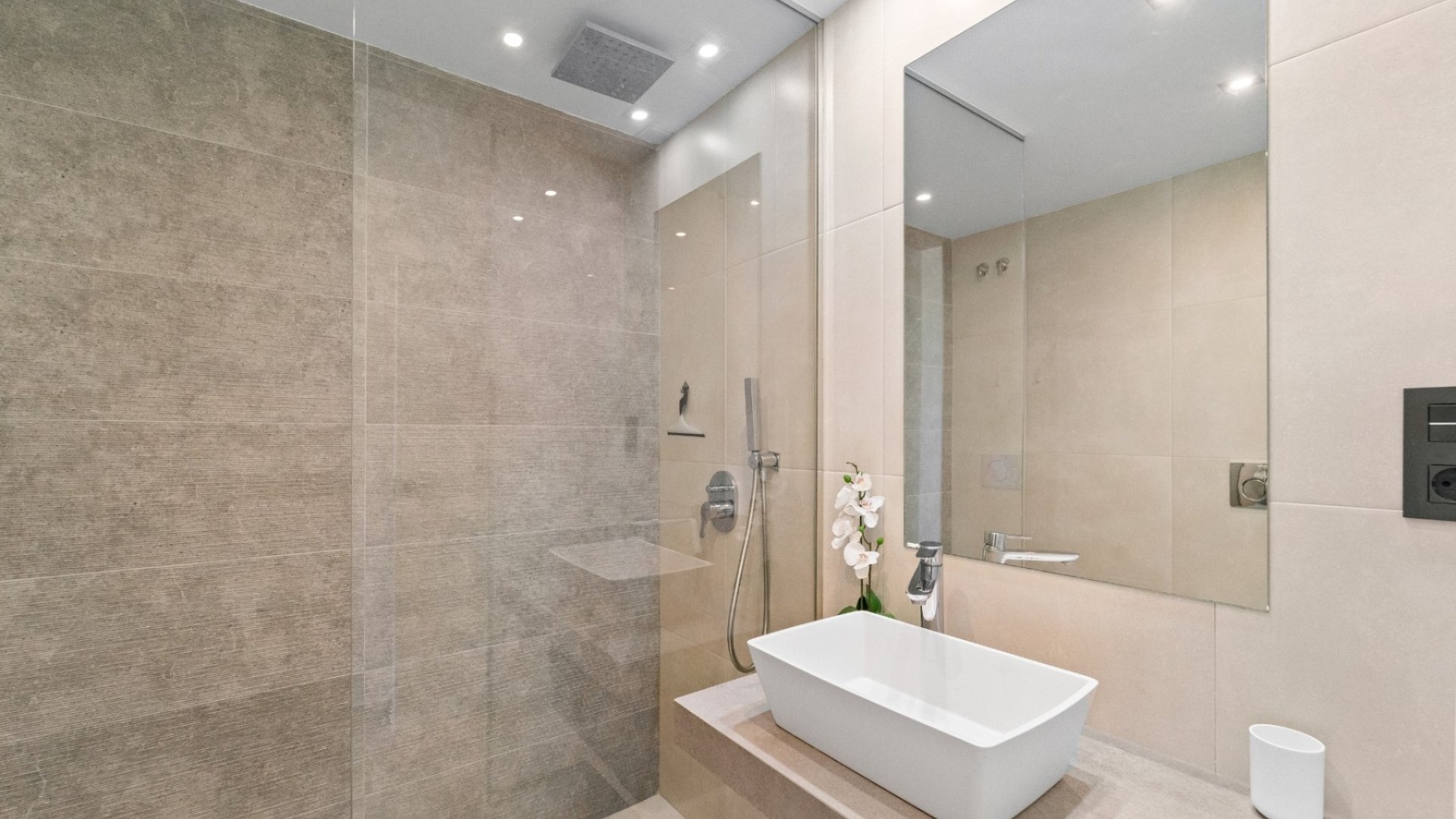 Reventa - Apartamentos -
Torrevieja - Punta Prima