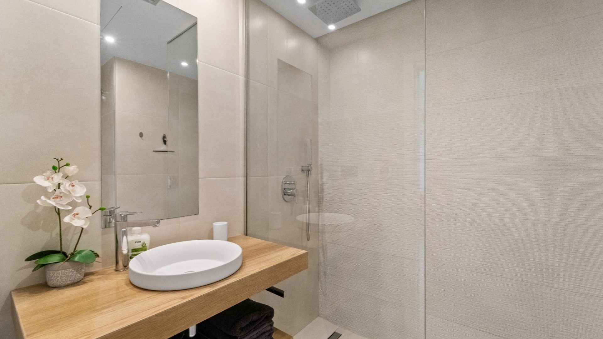 Reventa - Apartamentos -
Torrevieja - Punta Prima