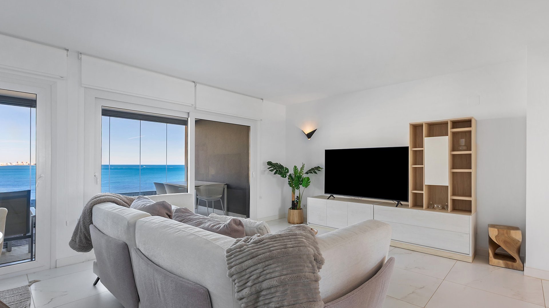 Reventa - Apartamentos -
Torrevieja - Punta Prima