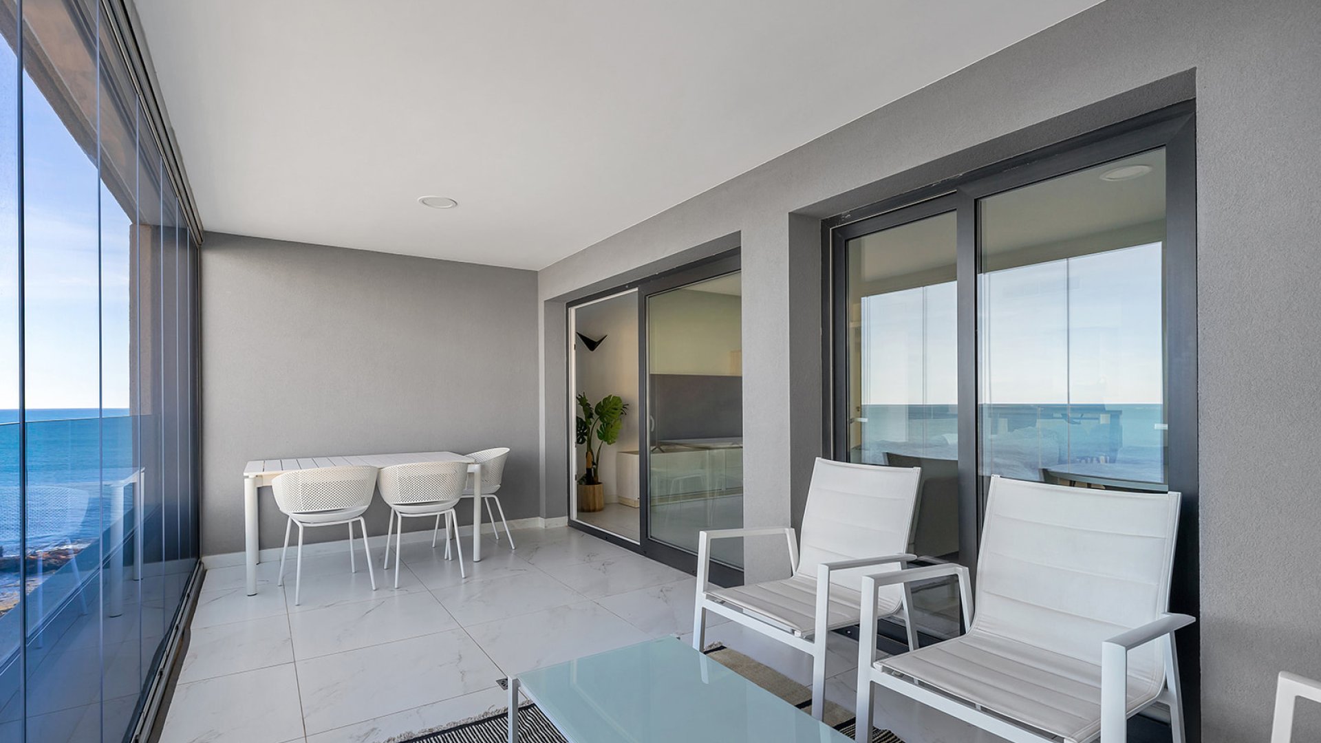 Reventa - Apartamentos -
Torrevieja - Punta Prima