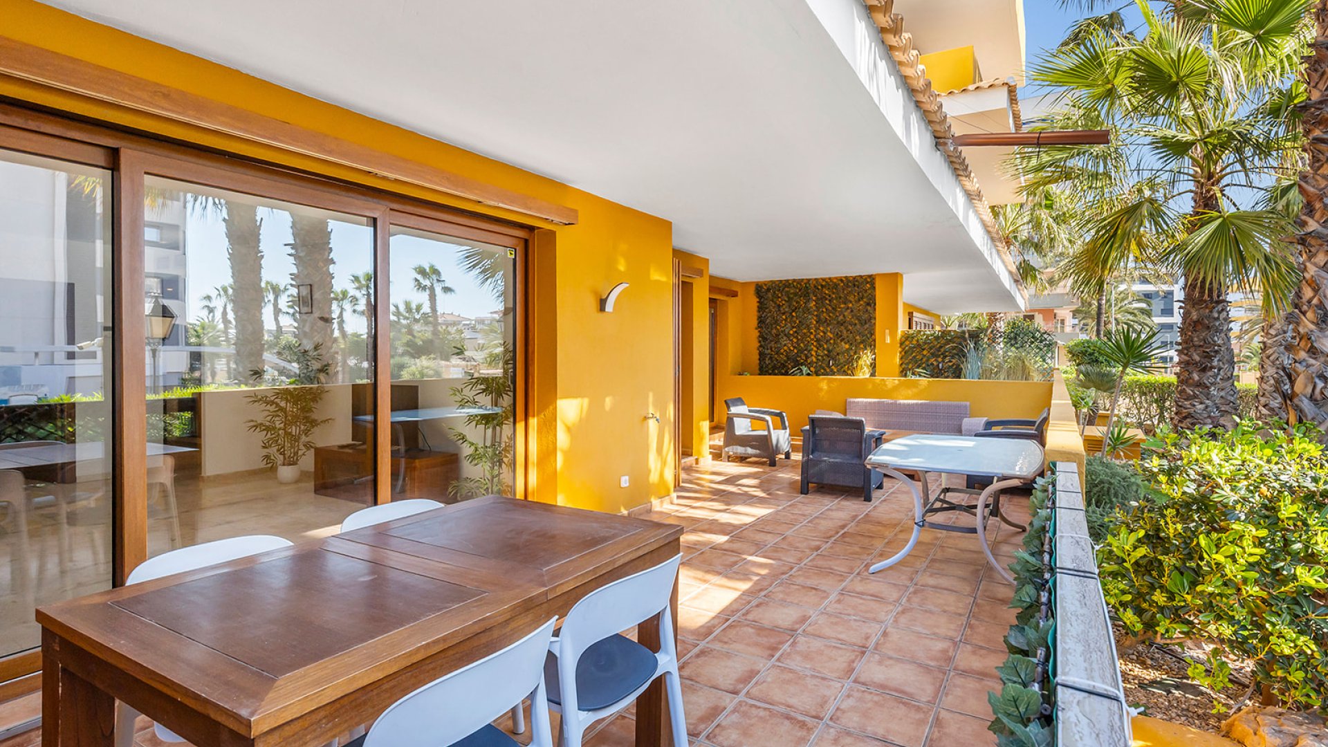 Reventa - Apartamentos -
Torrevieja - Punta Prima