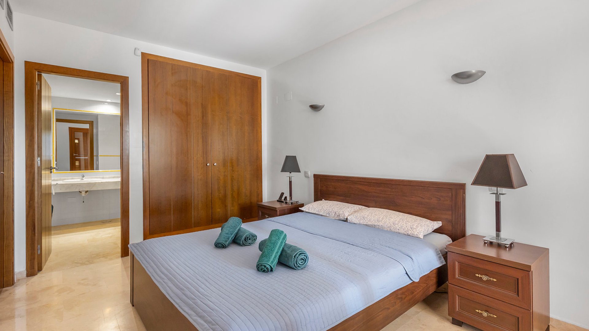 Reventa - Apartamentos -
Torrevieja - Punta Prima
