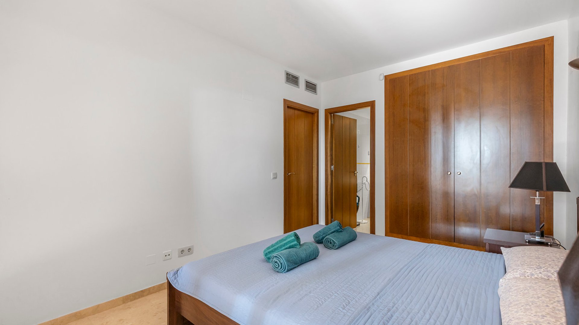 Reventa - Apartamentos -
Torrevieja - Punta Prima