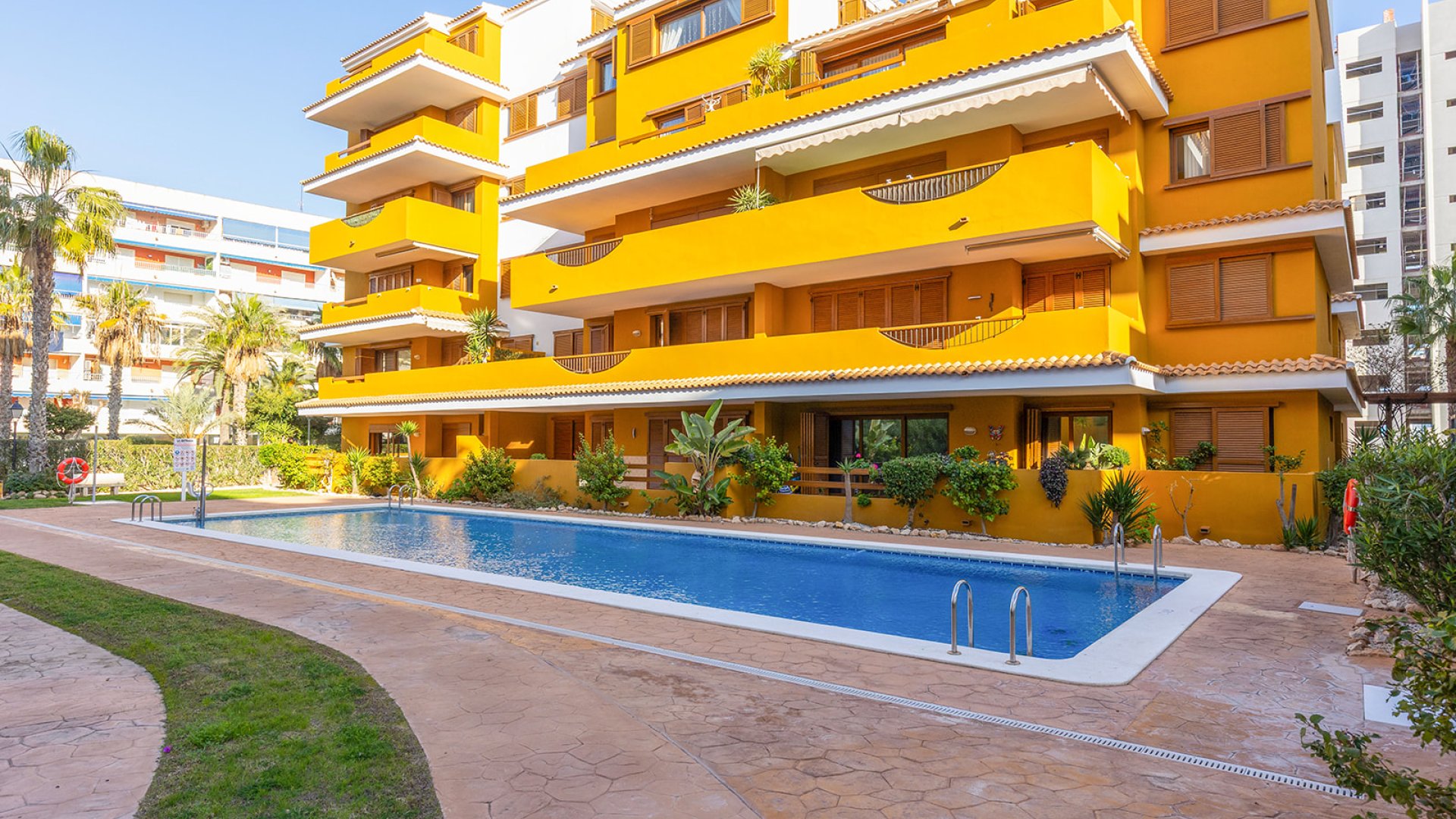 Reventa - Apartamentos -
Torrevieja - Punta Prima