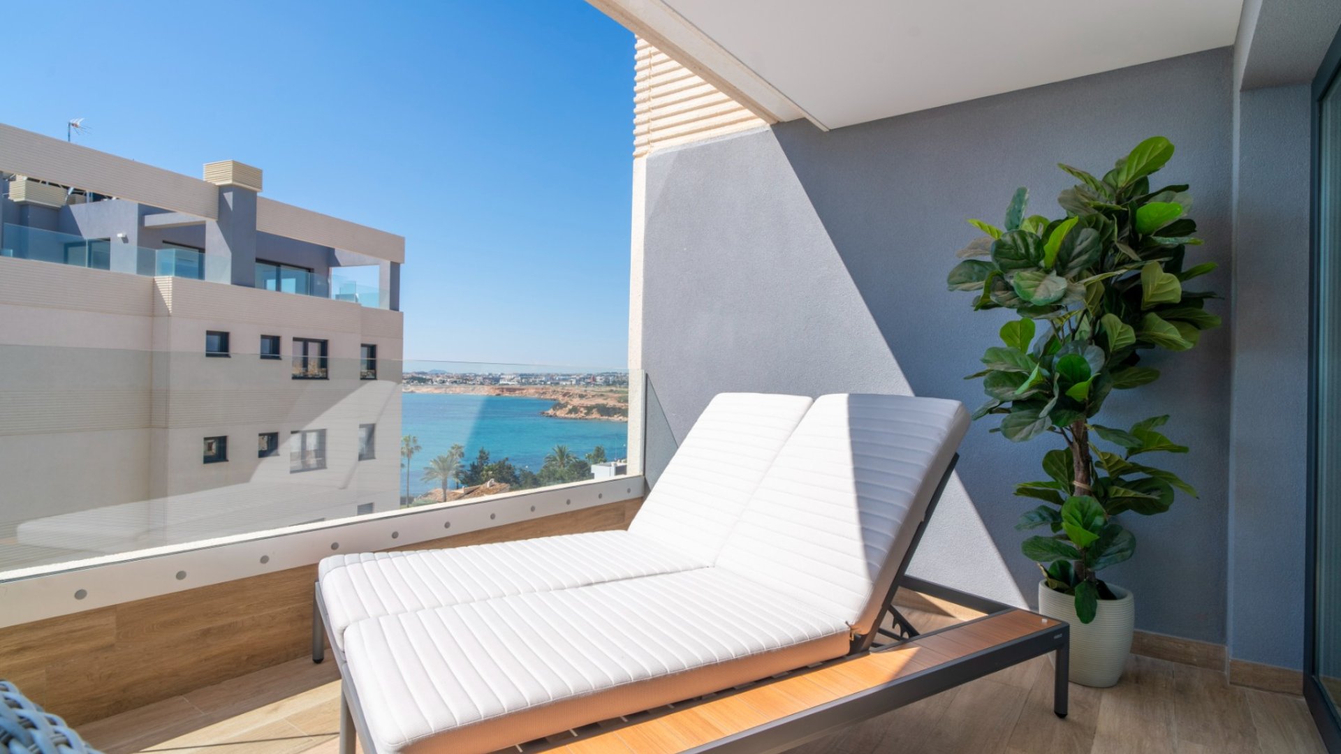 Reventa - Apartamentos -
Torrevieja - Punta Prima