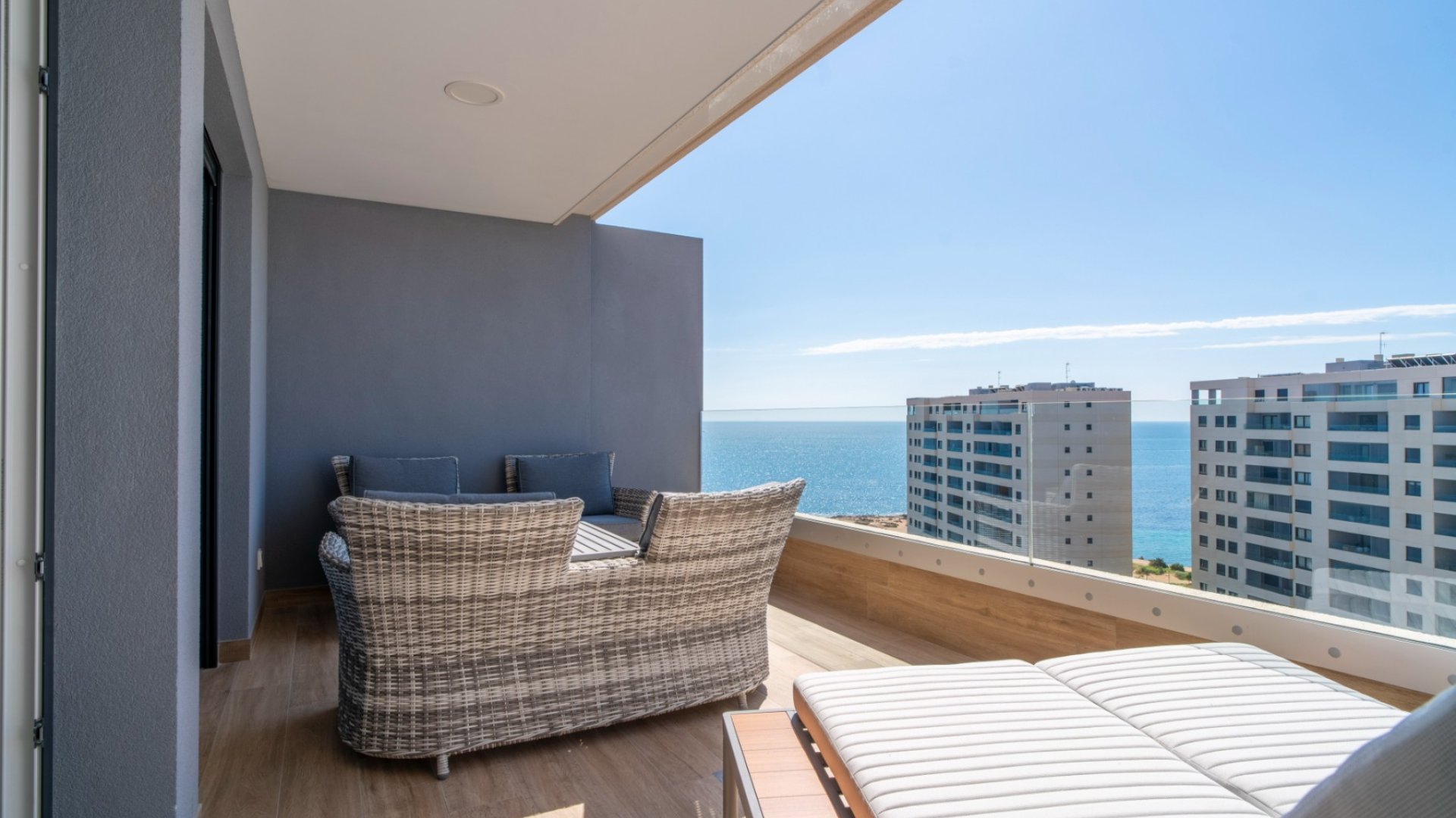 Reventa - Apartamentos -
Torrevieja - Punta Prima