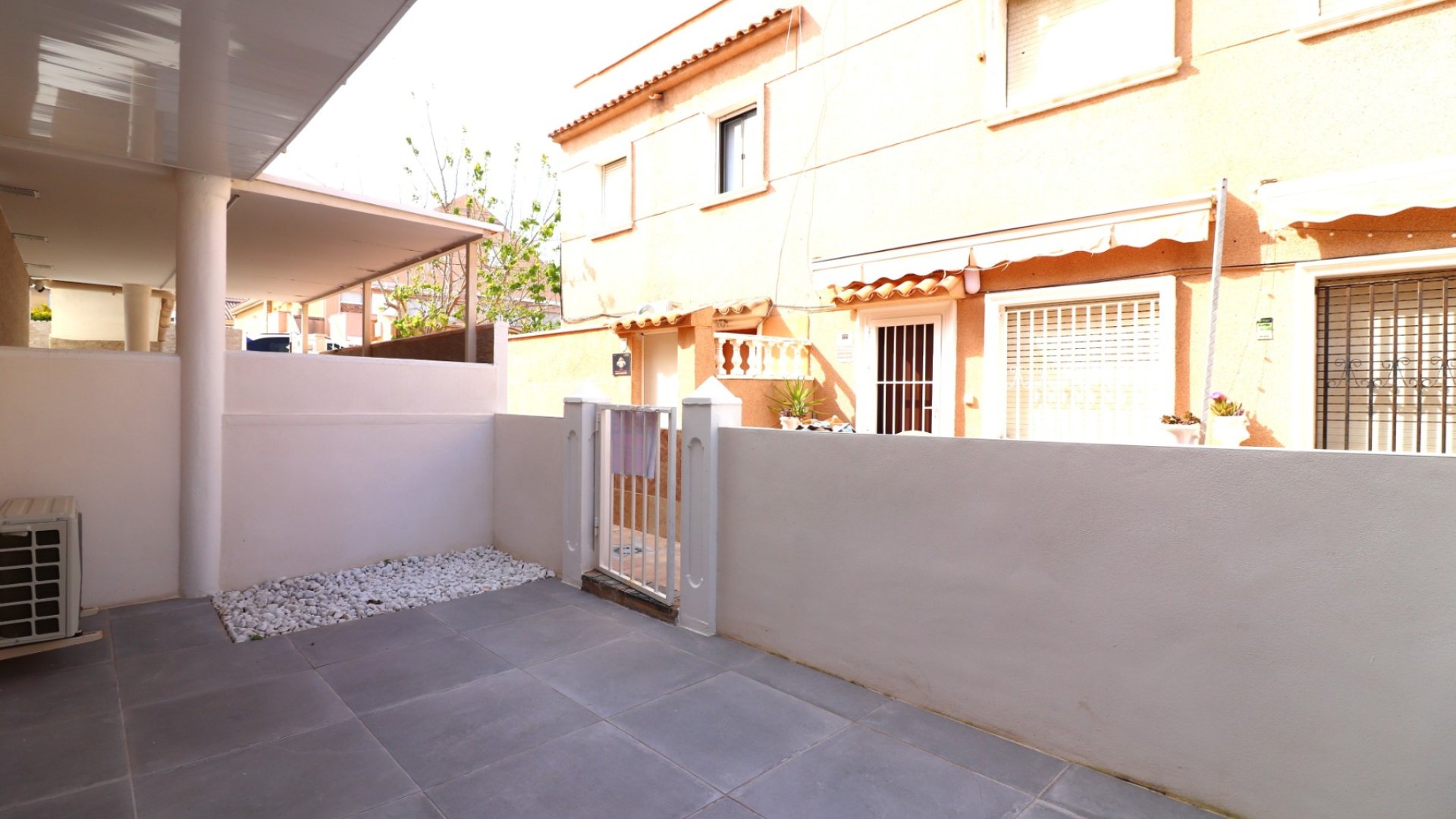 Reventa - Apartamentos -
Torrevieja - Torre la mata