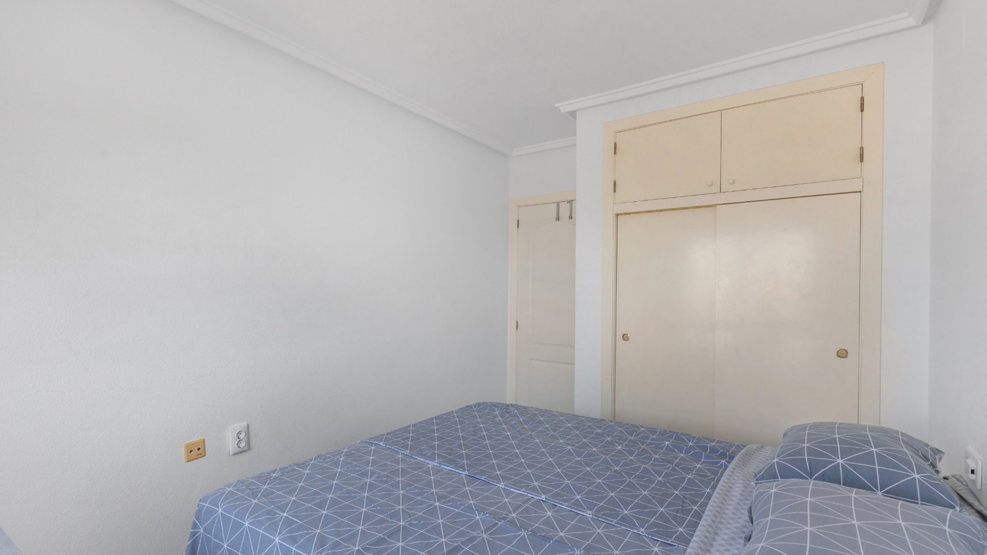 Reventa - Apartamentos -
Torrevieja - Torreblanca