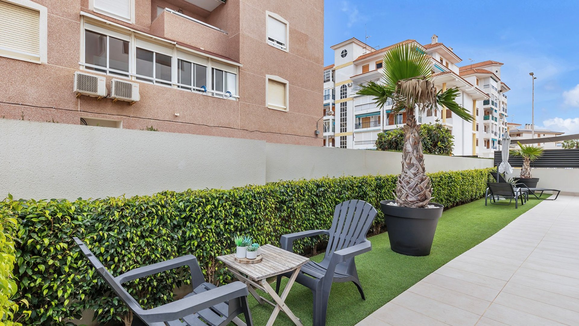 Reventa - Apartamentos -
Torrevieja - Torrelamata - La Mata