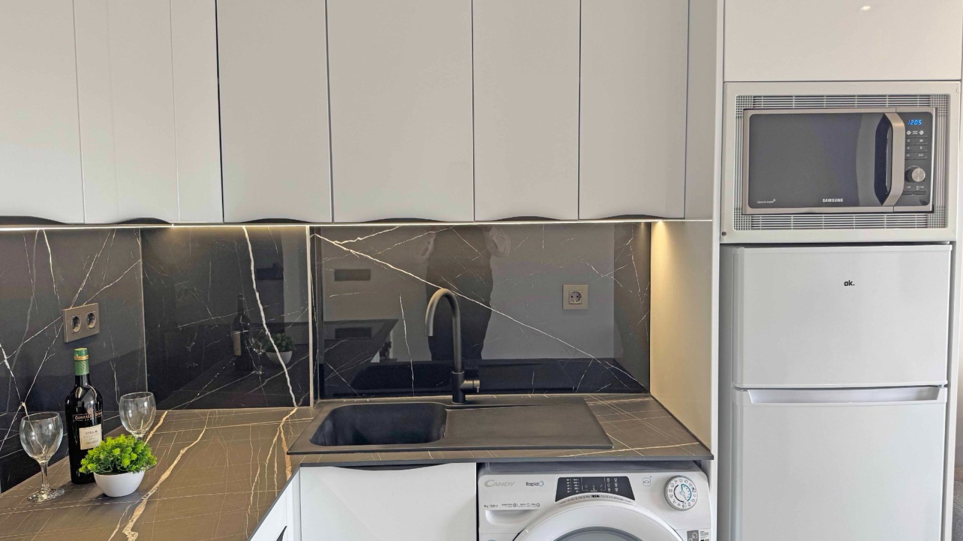 Reventa - Apartamentos -
Torrevieja - Torrelamata - La Mata