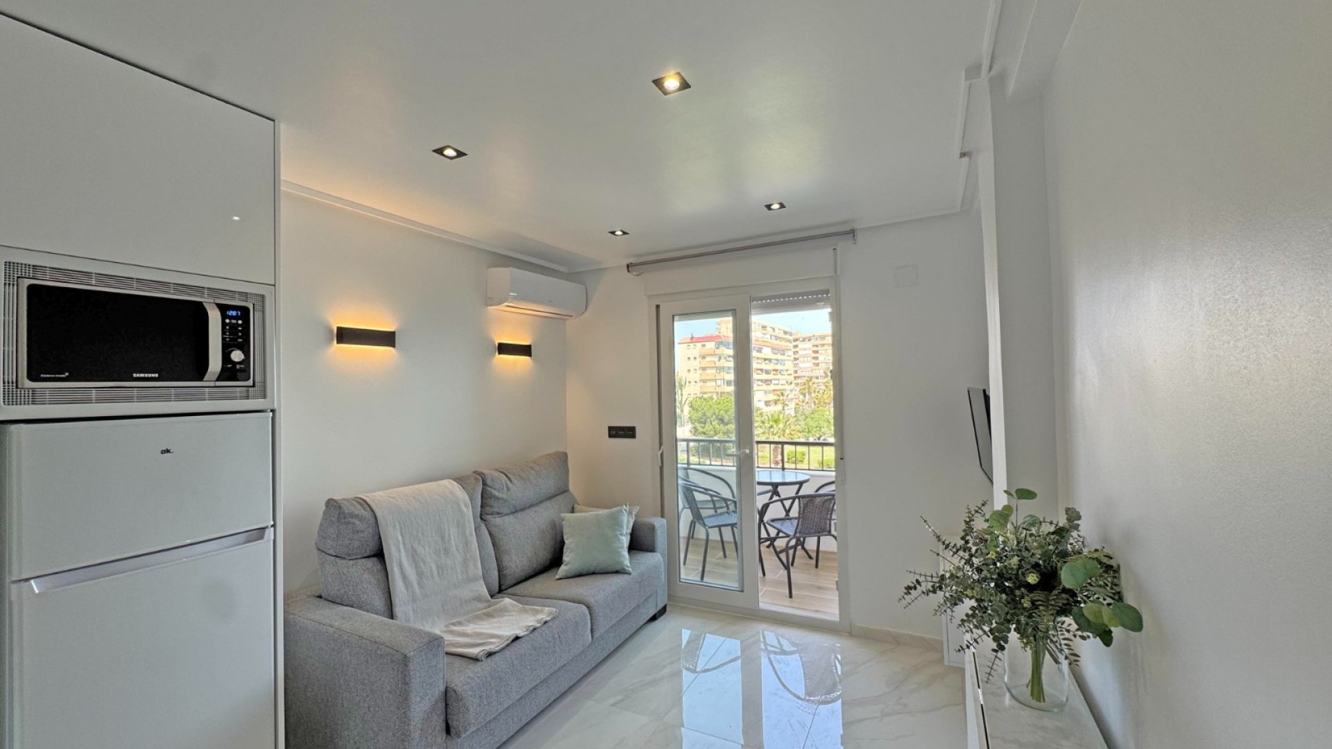 Reventa - Apartamentos -
Torrevieja - Torrelamata - La Mata