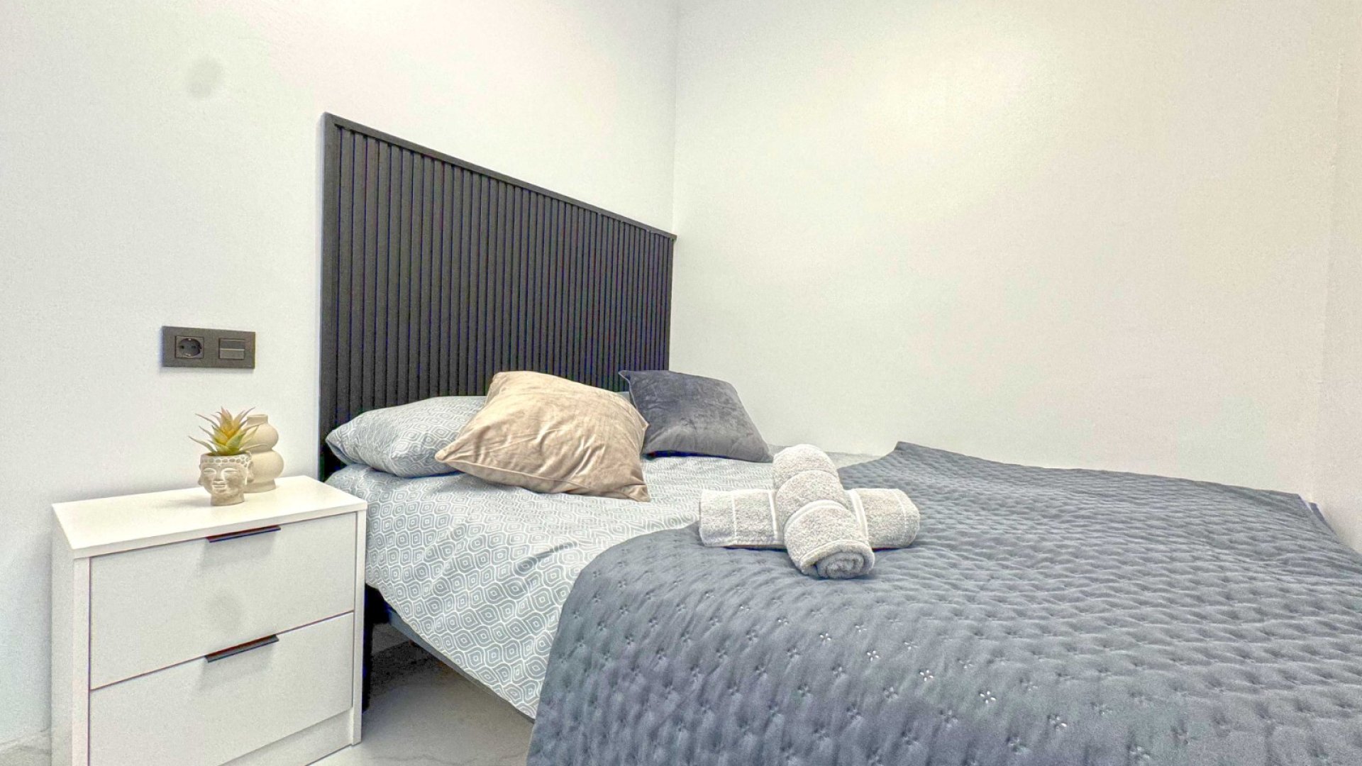 Reventa - Apartamentos -
Torrevieja - Torrelamata - La Mata