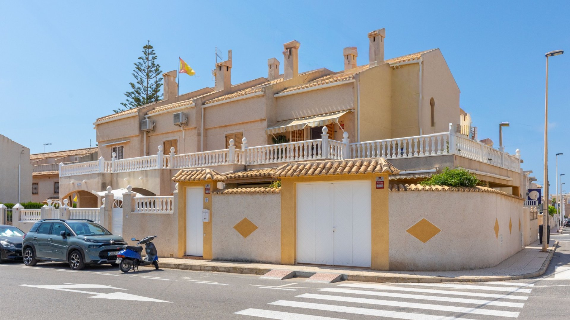 Reventa - Apartamentos -
Torrevieja - Zona los Frutales