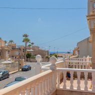 Reventa - Apartamentos -
Torrevieja - Zona los Frutales