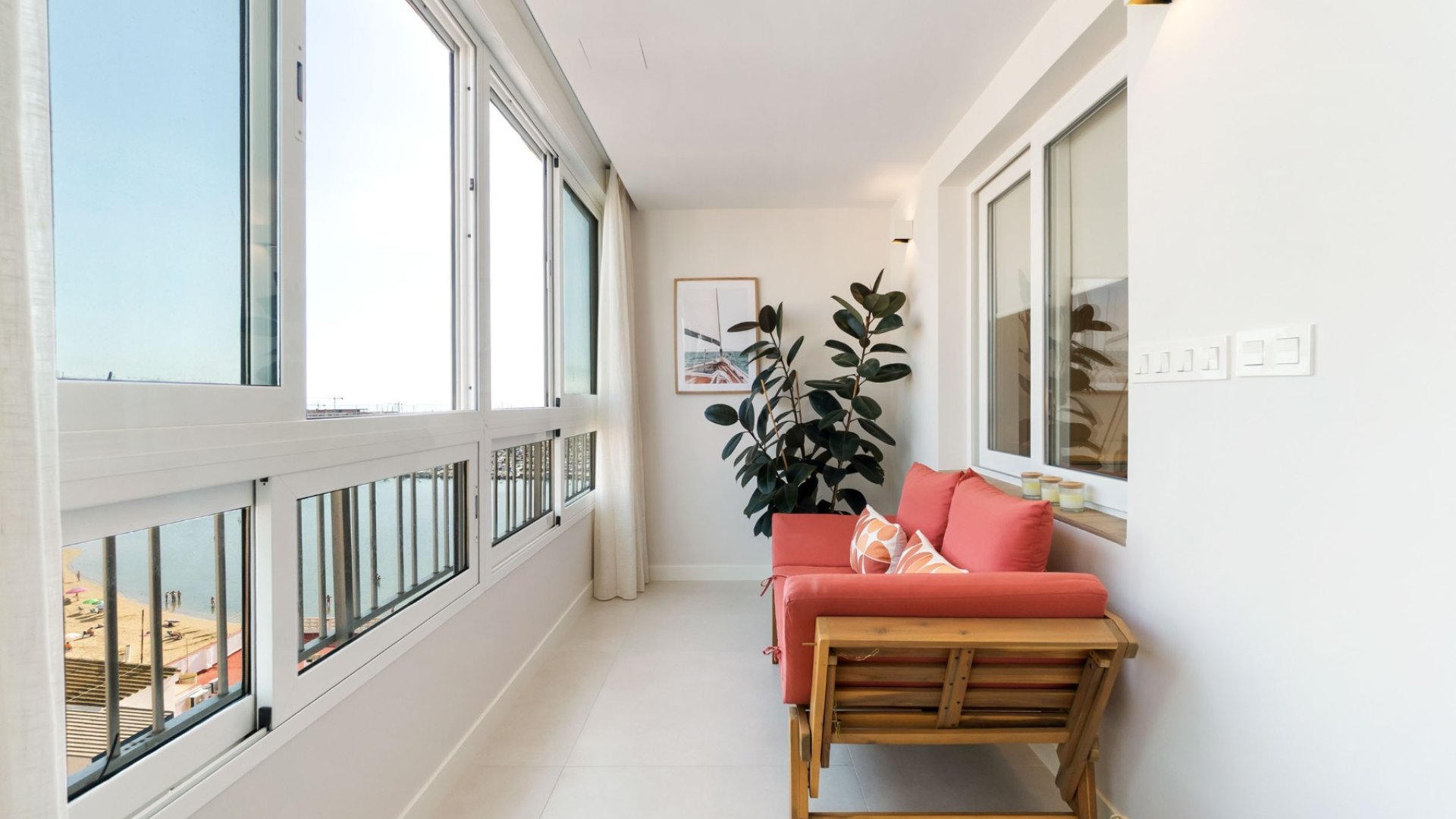 Reventa - Apartamentos -
Torrevieja